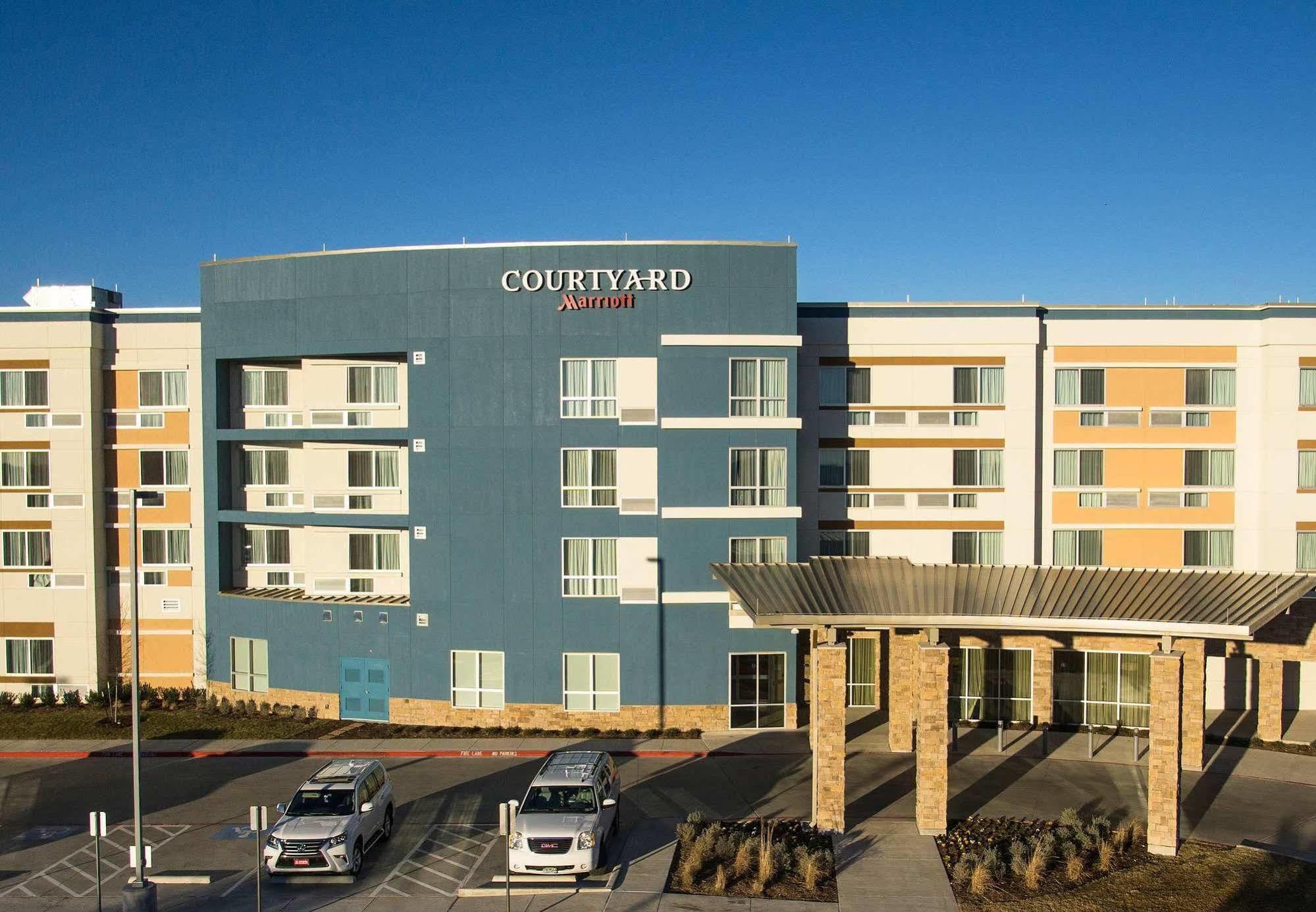 Courtyard By Marriott Dallas Midlothian At Midlothian Conference Center Kültér fotó